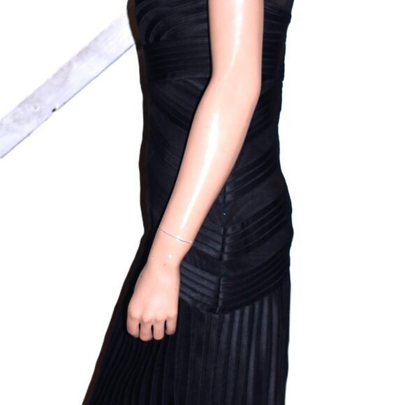 Cache Black Bandage Bodycon Dress 8 - Picture 5 of 8